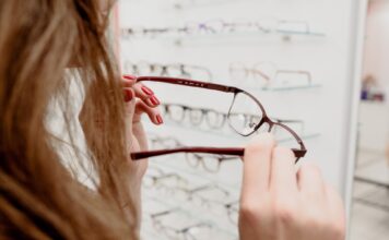 How to Find a Good Optician